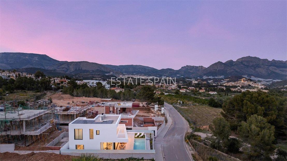 Вилла в Полопе 306 м2 №VL26119B91C1  - Продажа - 16 large