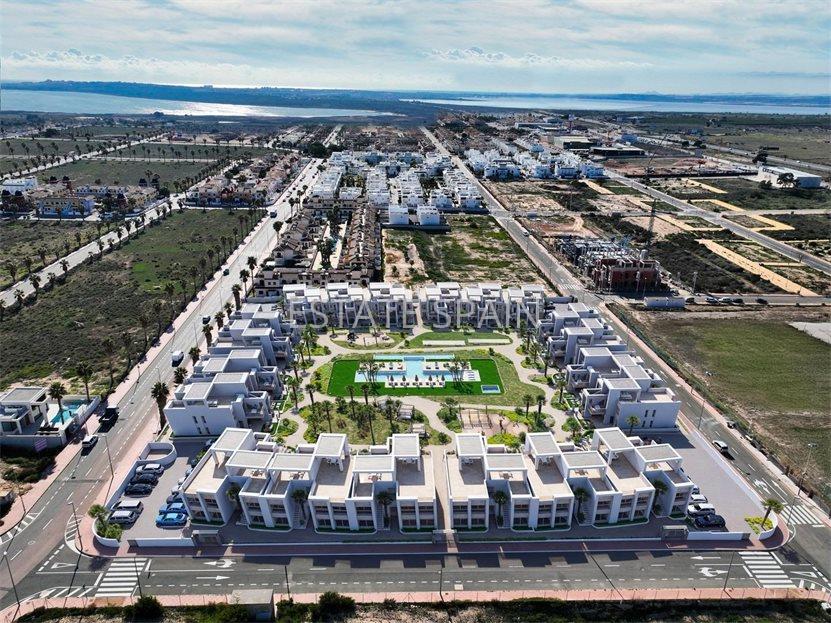 Бунгало в Сьюдад-Кесада 85 м2 №BL2511142F44E  - Продажа - 21 large