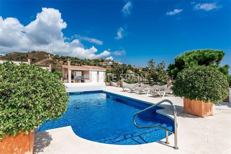 Вилла в Эстепоне 200 м2 №VL22330A3ED8  - Продажа - 33 large