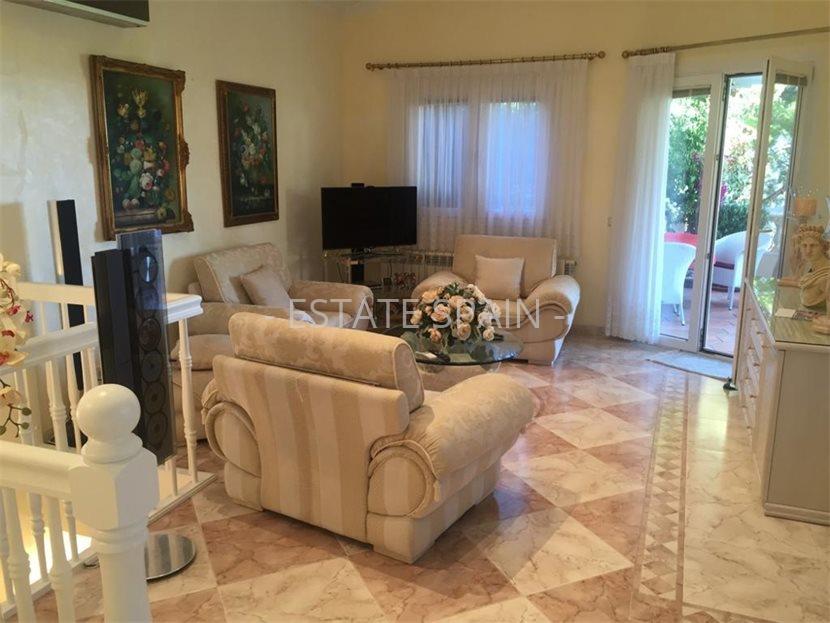 Вилла в Коста-де-ла-Кальма 464 м2 №VL2443B5AA1  - Продажа - 4 large