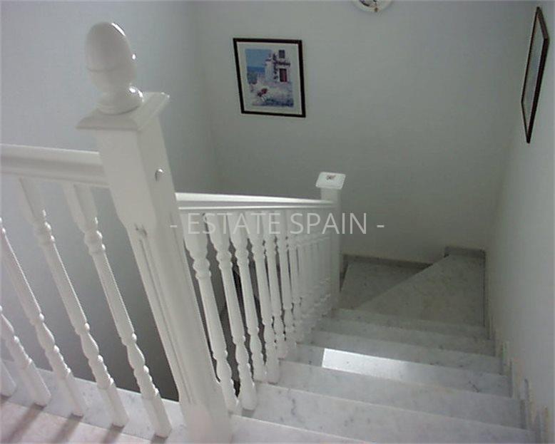 Вилла в Рохалесе 250 м2 №VL2511742D8F  - Продажа - 34 large