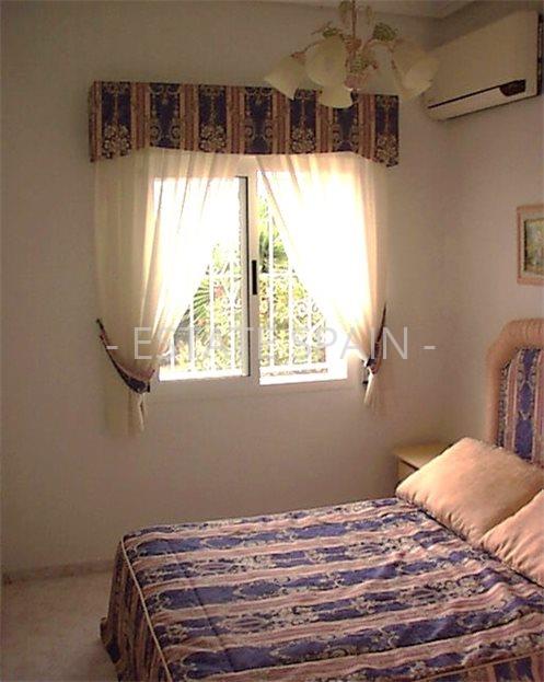 Вилла в Рохалесе 250 м2 №VL2511742D8F  - Продажа - 33 large