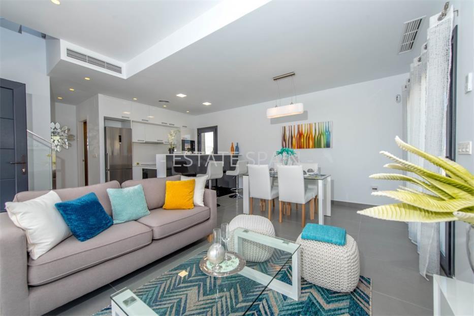 Шале в Сьюдад-Кесада 101 м2 №TAU182144623  - Продажа - 1 large