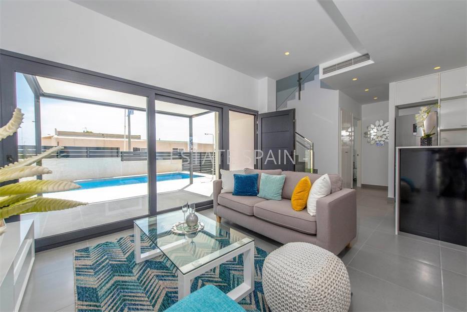 Шале в Сьюдад-Кесада 101 м2 №TAU182144623  - Продажа - 24 large