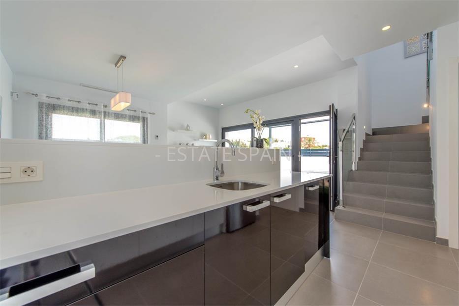 Шале в Сьюдад-Кесада 101 м2 №TAU182144623  - Продажа - 35 large