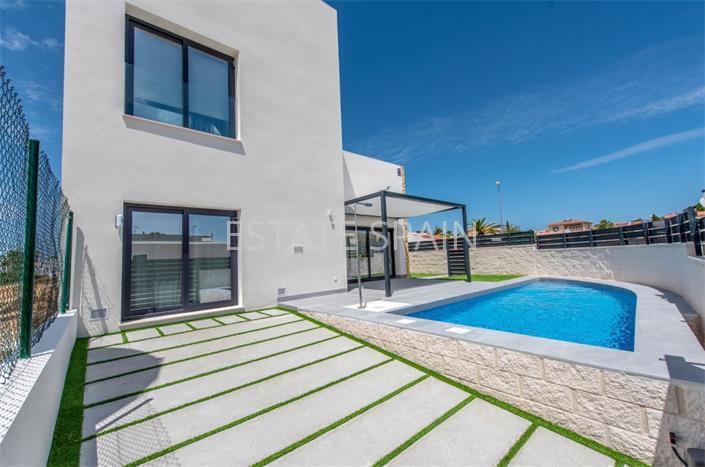 Шале в Сьюдад-Кесада 101 м2 №TAU182144623  - Продажа - 2 preview