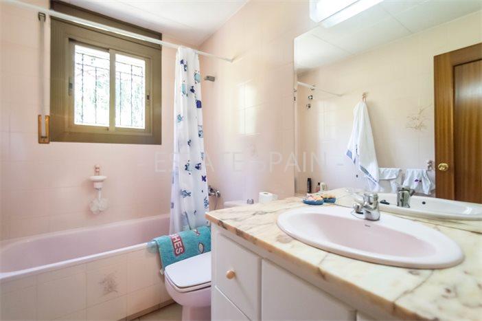 Особняк в Ллорет-де-Маре 375 м2 №VL236148D6E1  - Продажа - 15 preview