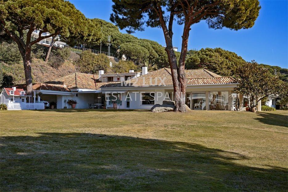 Усадьба в Аренис-де-Мар 1344 м2 №VL20110640DA  - Продажа - 95 large