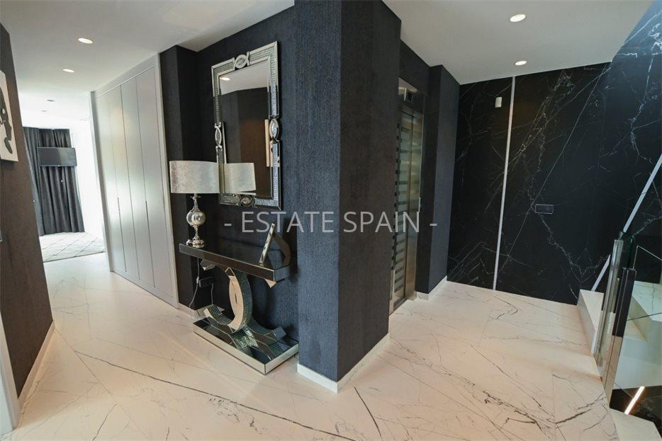 Вилла в Бенисе 548 м2 №VL24102F7D3C  - Продажа - 40 large