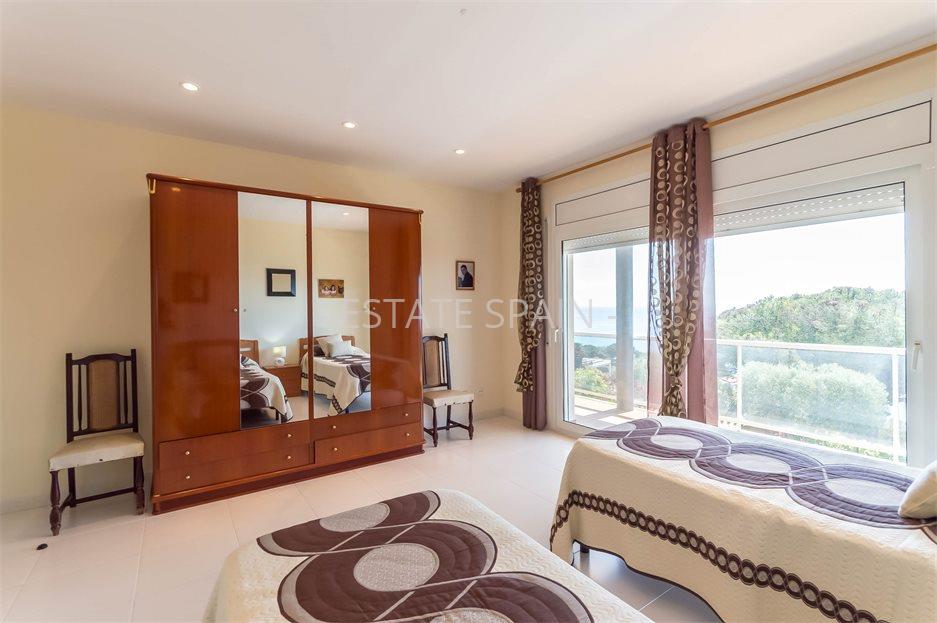 Особняк в Ллорет-де-Маре 458 м2 №VL2362019ACA  - Продажа - 30 large