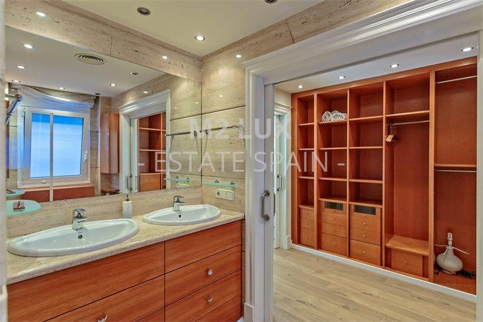 Вилла в Кастель-Пладжа-де-Аро 570 м2 №VL20112248E28  - Продажа - 38 preview