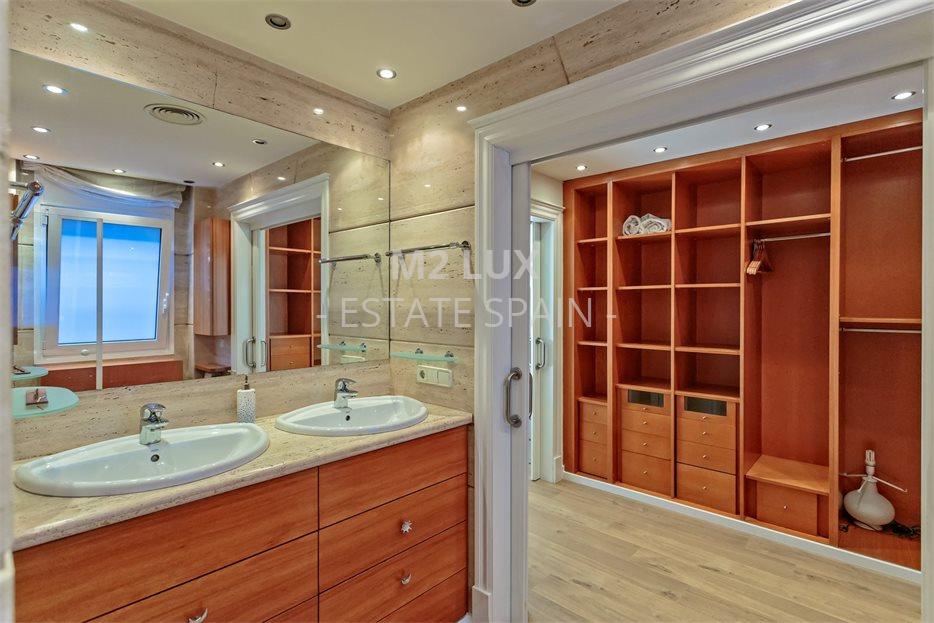 Вилла в Кастель-Пладжа-де-Аро 570 м2 №VL20112248E28  - Продажа - 38 large