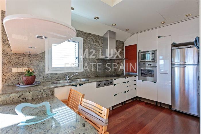 Вилла в Кастель-Пладжа-де-Аро 570 м2 №VL20112248E28  - Продажа - 46 preview