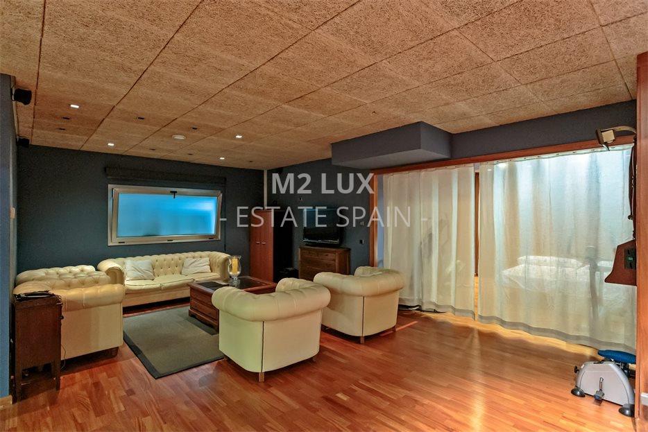 Вилла в Кастель-Пладжа-де-Аро 570 м2 №VL20112248E28  - Продажа - 70 large