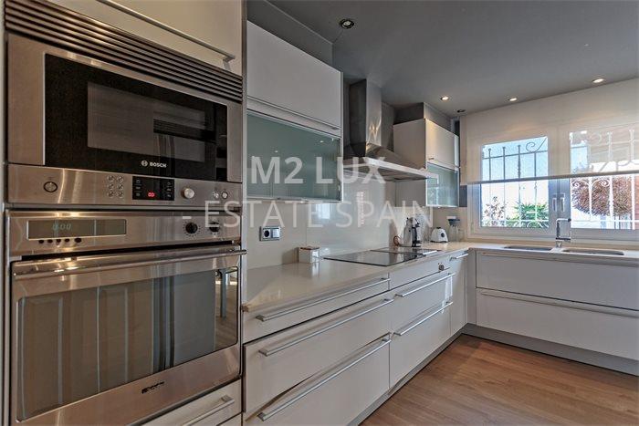 Вилла в Кастель-Пладжа-де-Аро 570 м2 №VL20112248E28  - Продажа - 16 preview