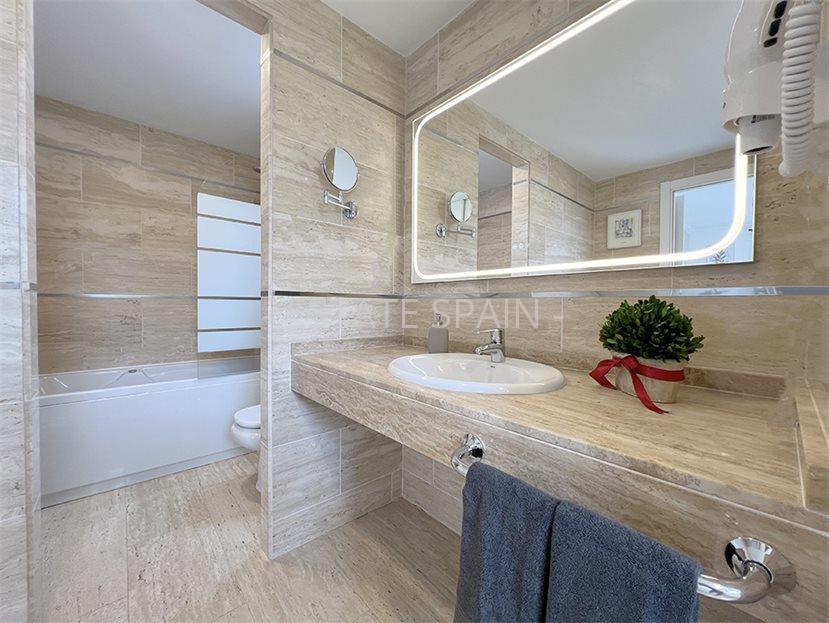 Вилла в Гольф-дель-Сур 237 м2 №VL25879D983  - Продажа - 30 large