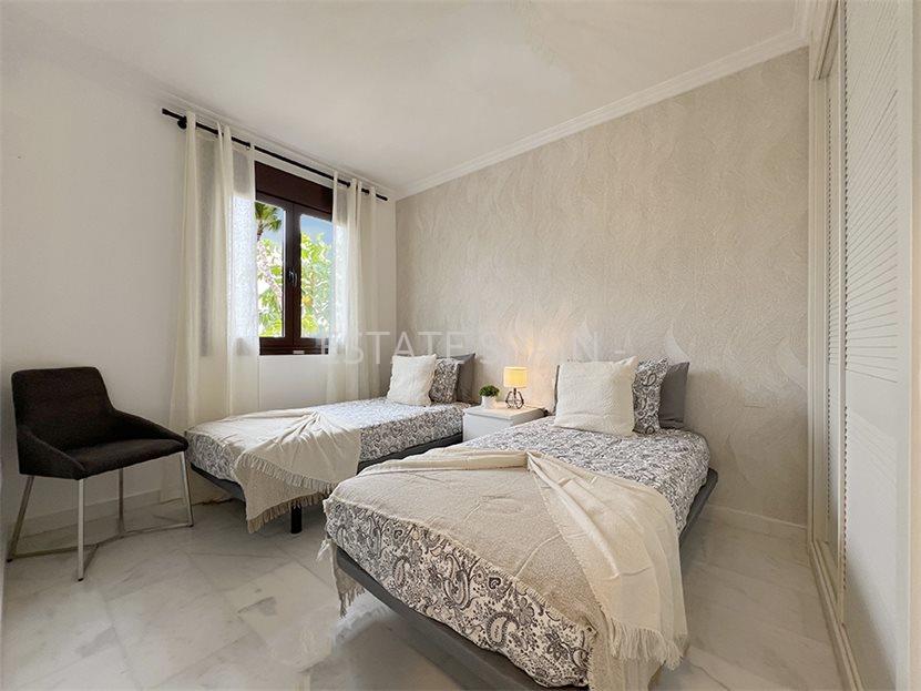 Вилла в Гольф-дель-Сур 237 м2 №VL25879D983  - Продажа - 32 large