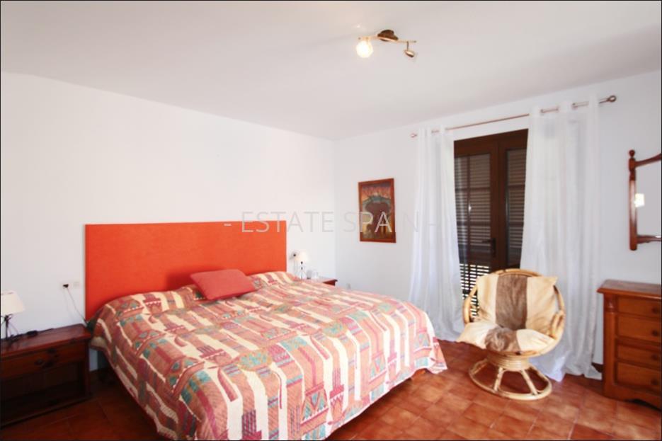 Таунхаус в Санта-Понсе 160 м2 №TAU1841702A4  - Продажа - 1 large