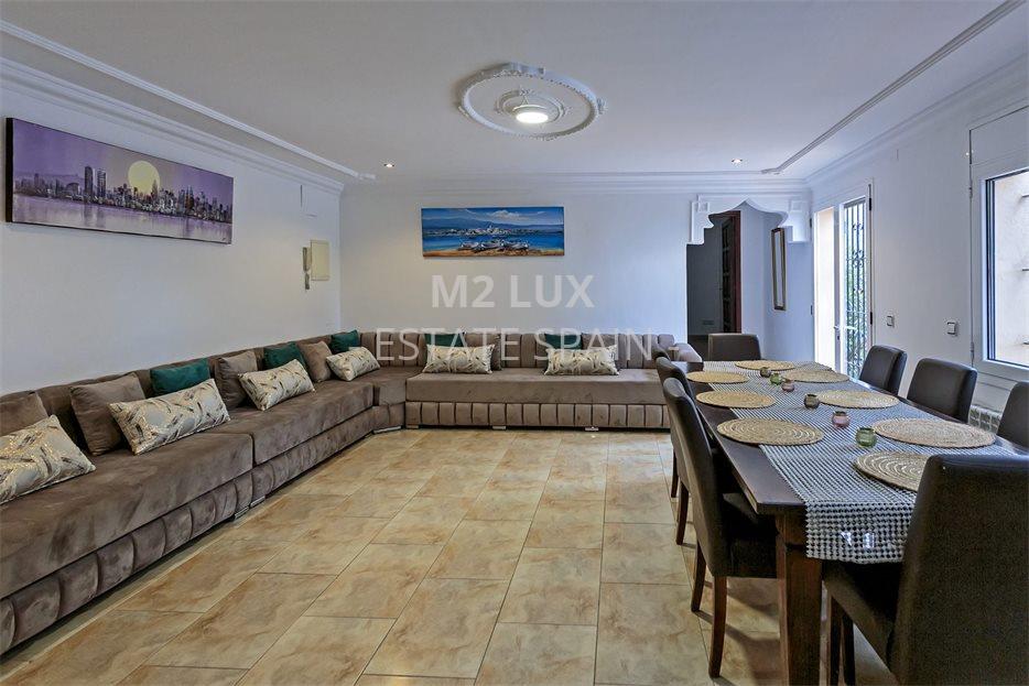 Вилла в Санта-Кристина-де-Аро 237 м2 №VL24102878165  - Продажа - 25 large