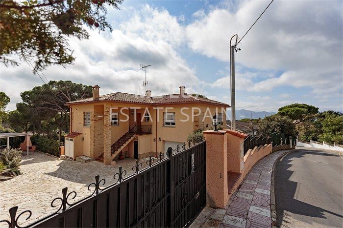 Вилла в Санта-Кристина-де-Аро 237 м2 №VL24102878165  - Продажа - 41 preview