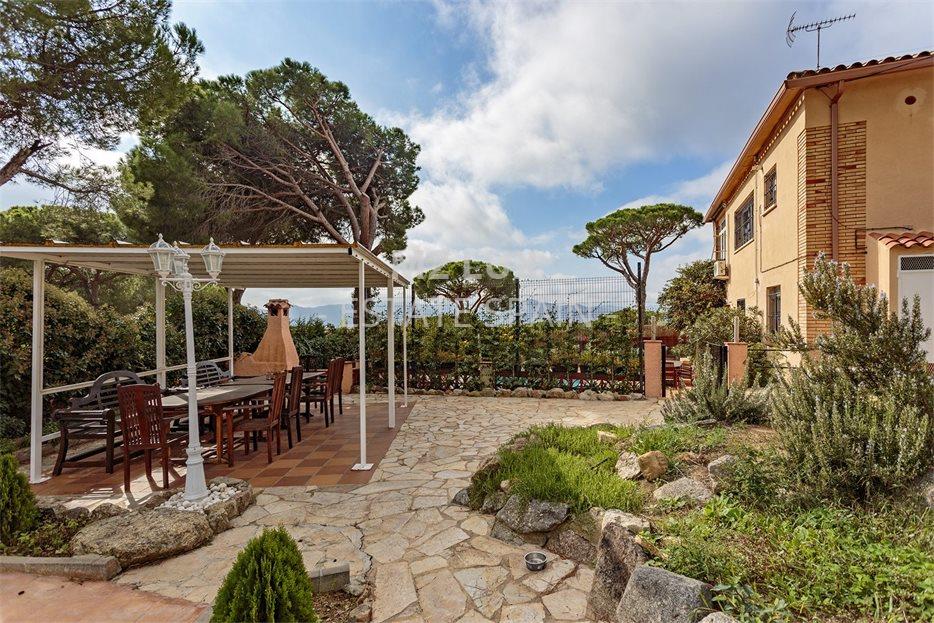Вилла в Санта-Кристина-де-Аро 237 м2 №VL24102878165  - Продажа - 34 large