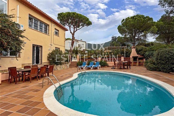 Вилла в Санта-Кристина-де-Аро 237 м2 №VL24102878165  - Продажа - 2 preview