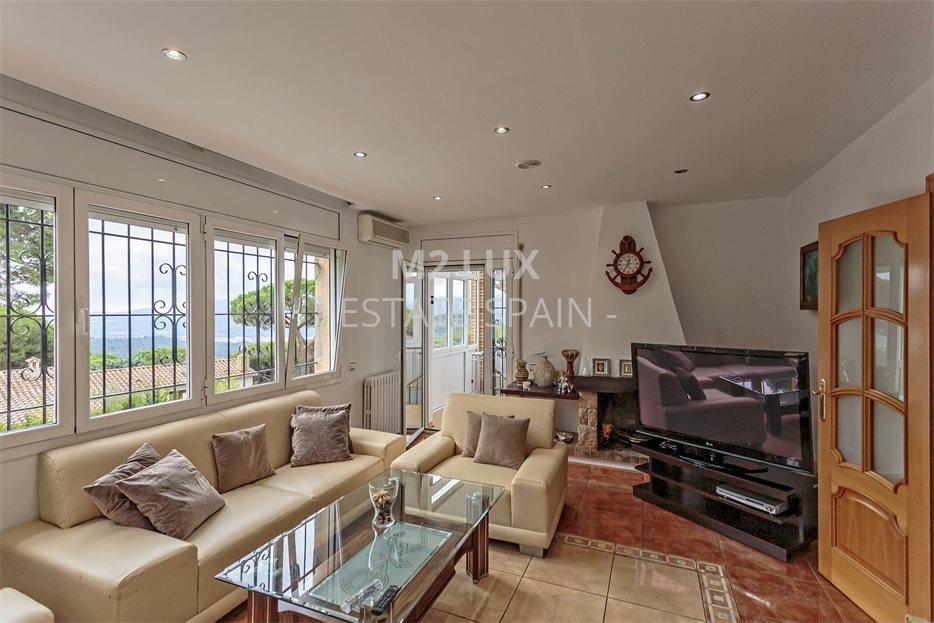 Вилла в Санта-Кристина-де-Аро 237 м2 №VL24102878165  - Продажа - 8 large