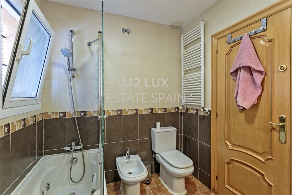 Вилла в Санта-Кристина-де-Аро 237 м2 №VL24102878165  - Продажа - 17 large