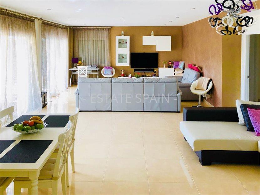 Особняк в Ллорет-де-Маре 224 м2 №VL23619B328B  - Продажа - 4 large