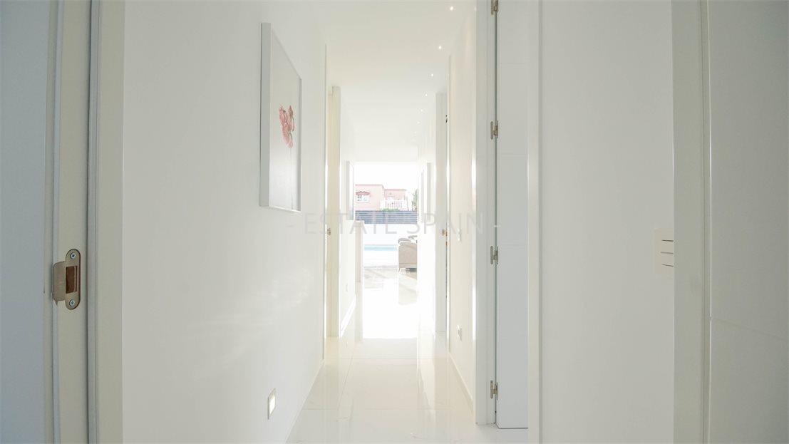 Вилла в Торревьехе 171 м2 №VL193234B6BE  - Продажа - 42 large