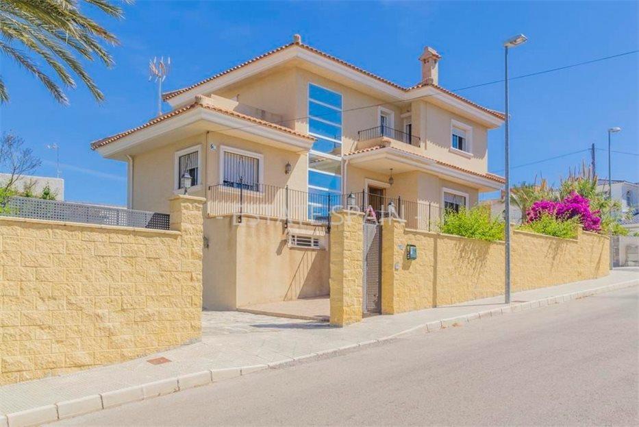 Вилла в Торревьехе 266 м2 №VL2012150D0E4  - Продажа - 1 large