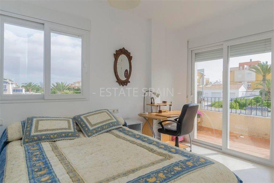 Вилла в Торревьехе 266 м2 №VL2012150D0E4  - Продажа - 19 large