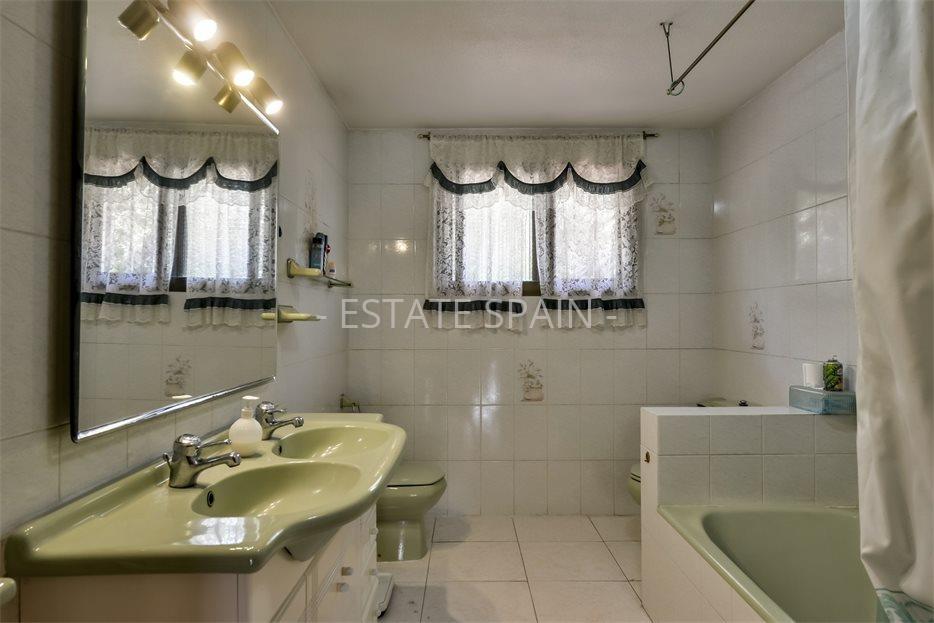 Вилла в Бенидорме 217 м2 №VL2463A5843  - Продажа - 35 large