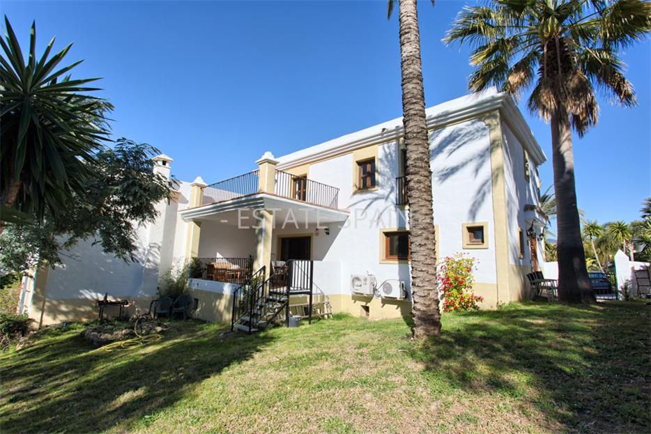 Таунхаус в Эстепоне 250 м2 №TAU182282D1A  - Продажа - 1 large