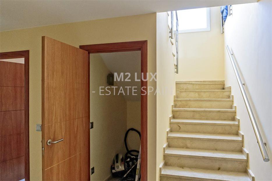 Вилла в Сан-Антони-де-Калонже 388 м2 №VL20525B6898  - Продажа - 24 large