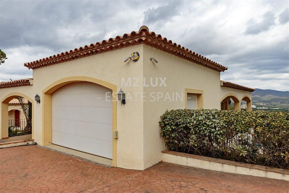 Вилла в Сан-Антони-де-Калонже 388 м2 №VL20525B6898  - Продажа - 63 large