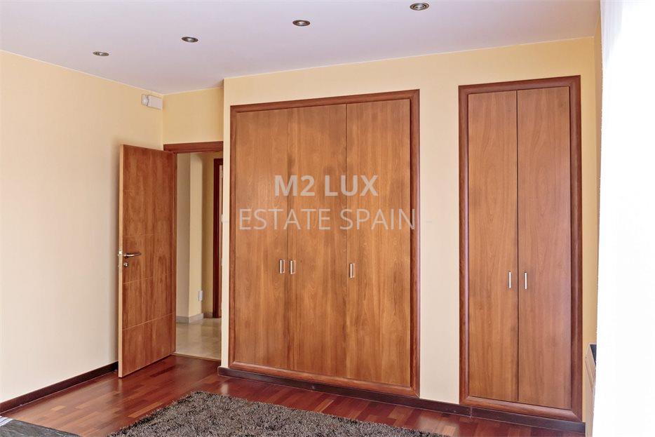 Вилла в Сан-Антони-де-Калонже 388 м2 №VL20525B6898  - Продажа - 34 large