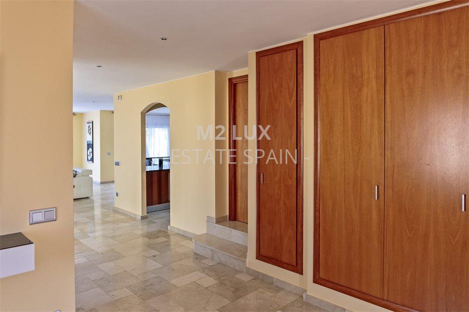 Вилла в Сан-Антони-де-Калонже 388 м2 №VL20525B6898  - Продажа - 4 large