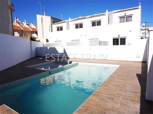 Таунхаус в Торревьехе 96 м2 №TAU1821D2F0  - Продажа - 2 preview