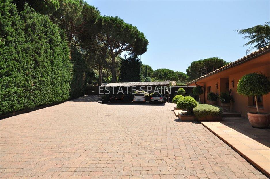 Дом в Сан-Андрес-де-Льеванерас 366 м2 №VL197291AED3  - Продажа - 23 large