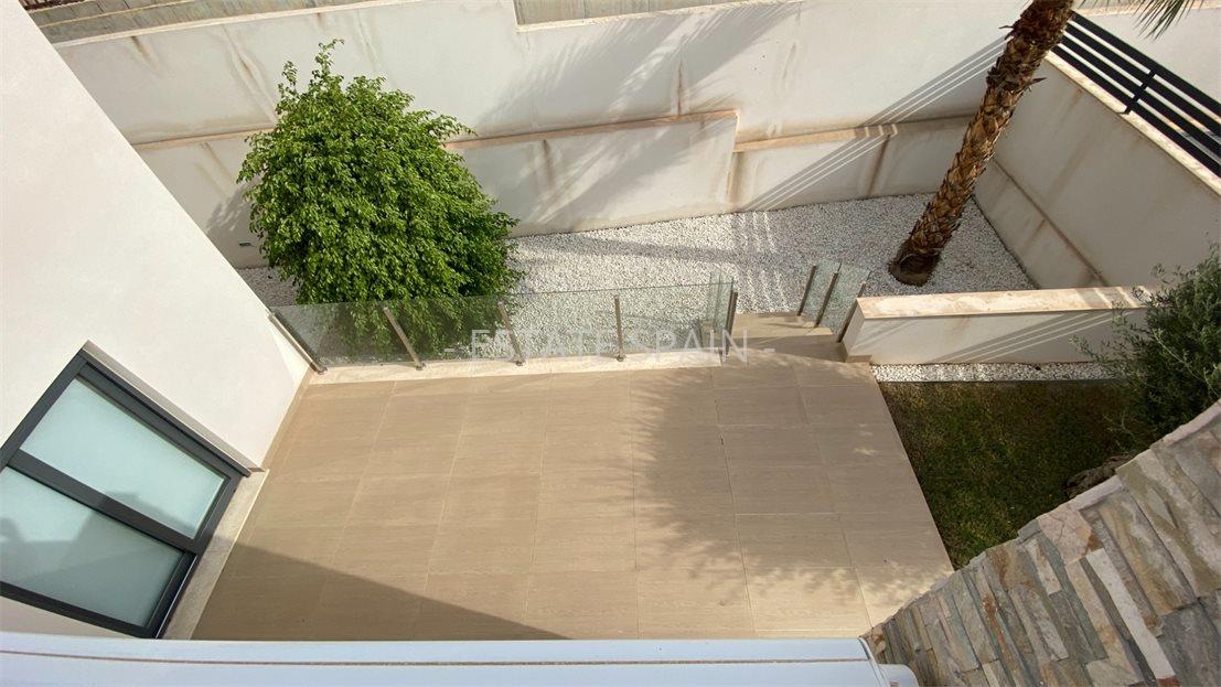 Вилла в Финестрате 240 м2 №VL221060D8BF  - Продажа - 30 large