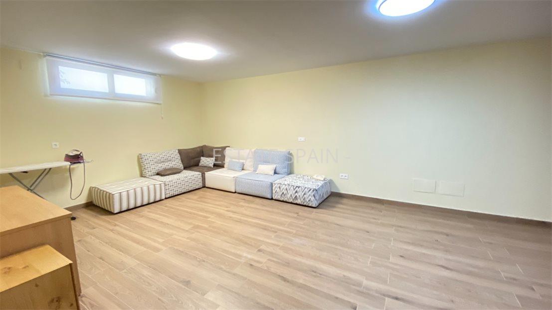 Вилла в Финестрате 240 м2 №VL221060D8BF  - Продажа - 36 large