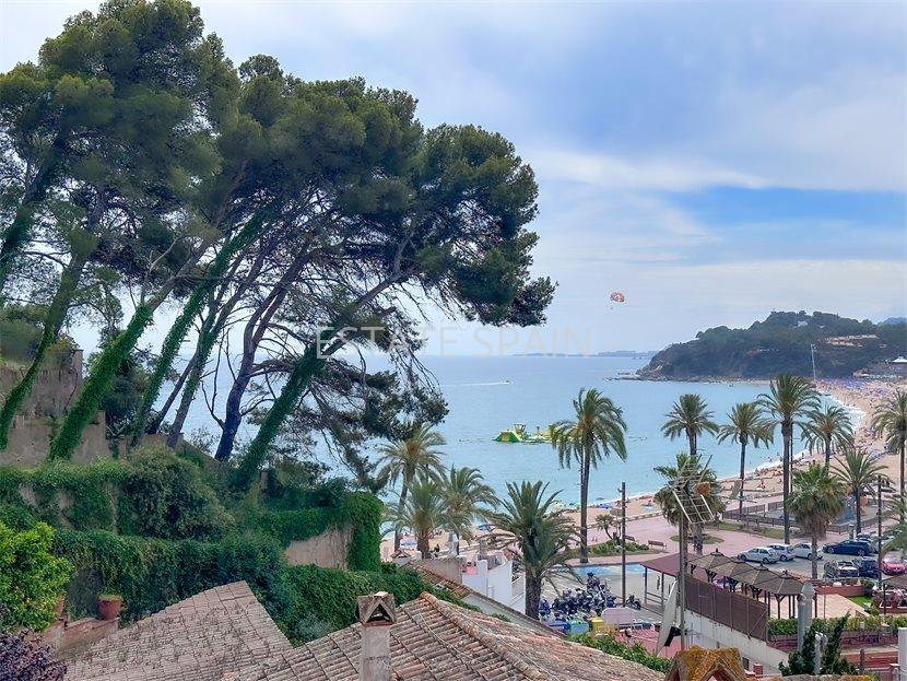 Особняк в Ллорет-де-Маре 502 м2 №VL23620BEE45  - Продажа - 54 large