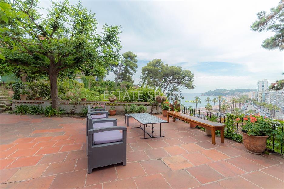 Особняк в Ллорет-де-Маре 502 м2 №VL23620BEE45  - Продажа - 2 large