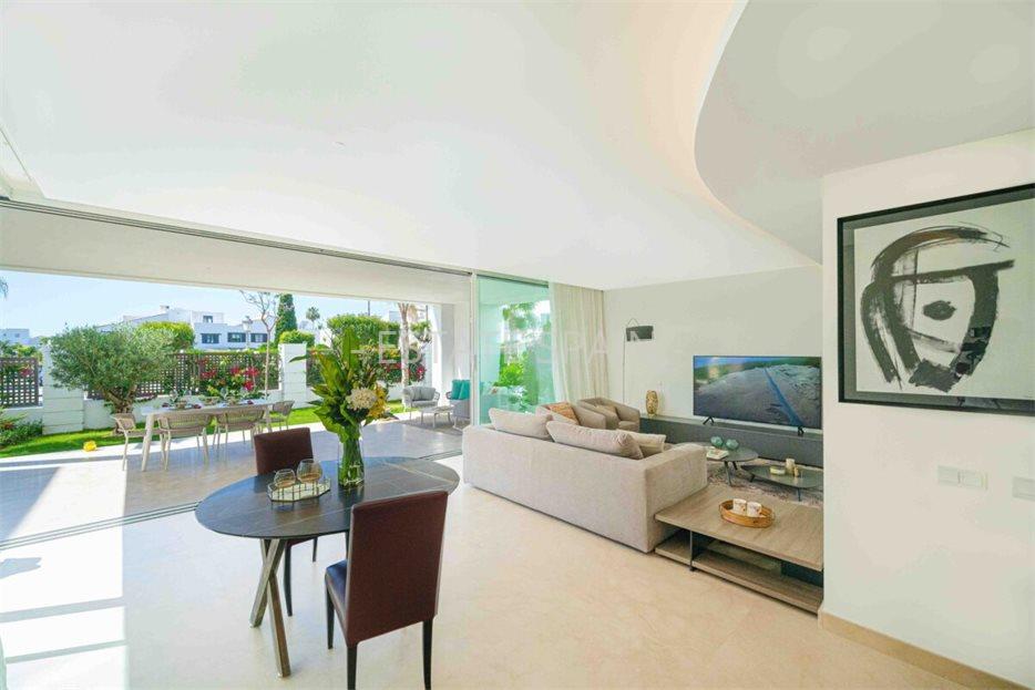 Вилла в Сан-Педро-де-Алькантара 290 м2 №VL2012281FCA7  - Продажа - 4 large