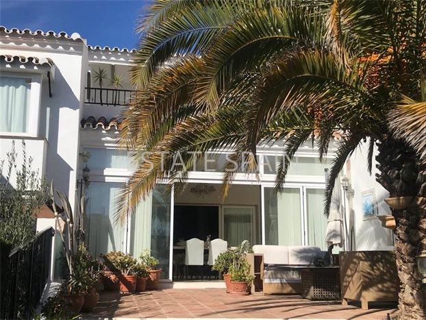 Таунхаус в Марбелье 278 м2 №BL2510319D1FD  - Продажа - 1 preview