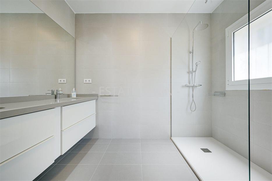 Вилла в Ллорет-де-Маре 397 м2 №VL2591209D8F  - Продажа - 39 large