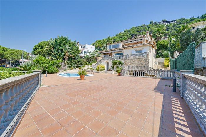 Вилла в Ллорет-де-Маре 397 м2 №VL2591209D8F  - Продажа - 8 preview