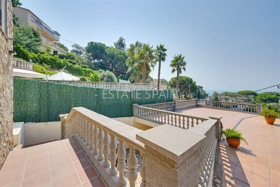 Вилла в Ллорет-де-Маре 397 м2 №VL2591209D8F  - Продажа - 10 large