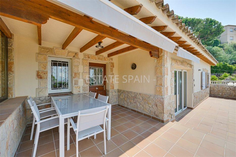 Вилла в Ллорет-де-Маре 397 м2 №VL2591209D8F  - Продажа - 4 large